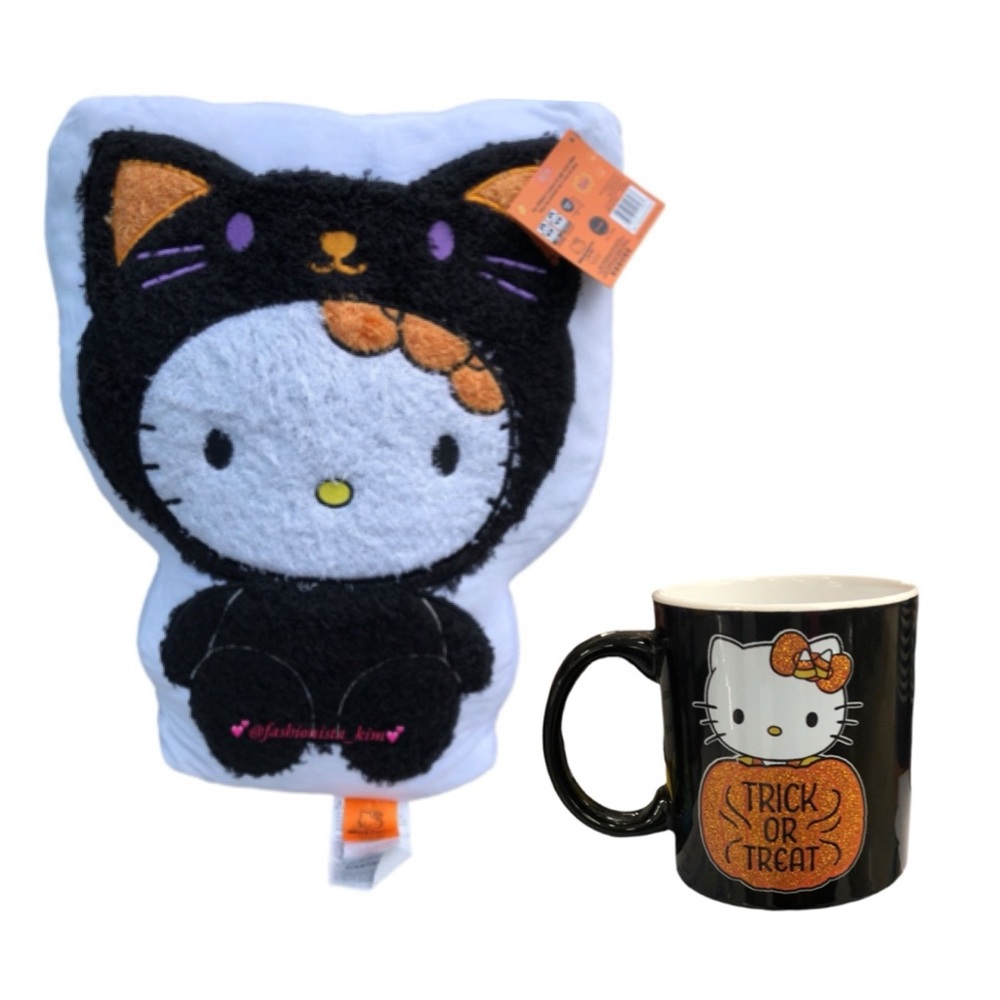 Hello Kitty Halloween pillow and mug set NEW